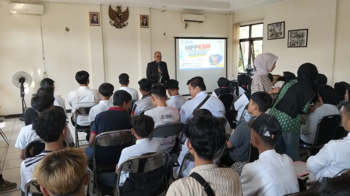 Aktivitas Sekolah Paket Karang Taruna